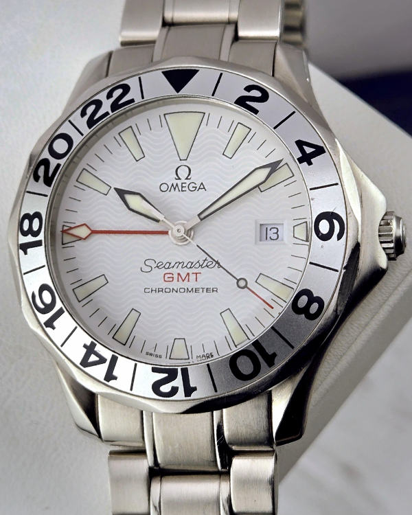 2007 Omega Seamaster Diver 300M 41MM White Dial Steel Bracelet (2538.20.00)