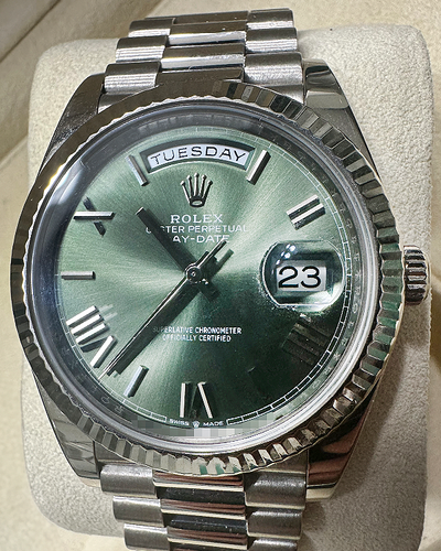 2019 Rolex Day-Date 40MM Olive Green Dial White Gold President Bracelet (228239)