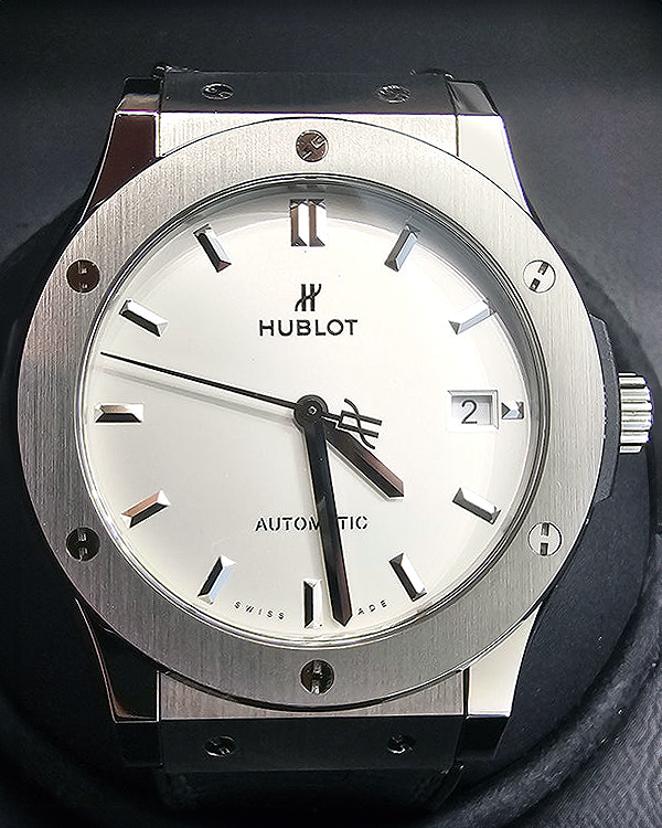 2021 Hublot Classic Fusion 45MM Opaline Dial Leather/Rubber Strap (511.NX.2611.LR)