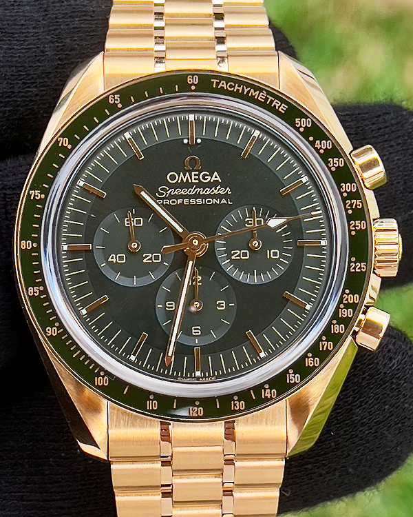 2023 Omega Speedmaster Professional Moonwatch 42MM Green Dial Yellow Gold Bracelet (310.60.42.50.10.001)