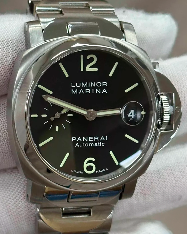 2008 Panerai Luminor Marina 40MM Black Dial Steel Bracelet (PAM00050)