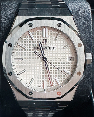 2021 Audemars Piguet Royal Oak 41MM Silver Dial Steel Bracelet (15500ST.OO.1220ST.04)