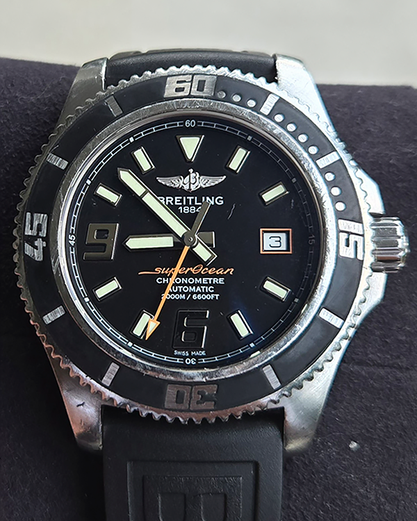 No Reserve - 2014 Breitling Superocean 44MM Black Dial Rubber Strap (A17391)