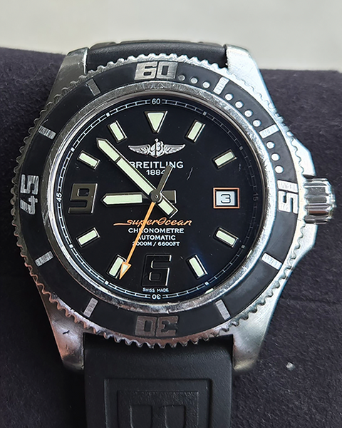 No Reserve - 2014 Breitling Superocean 44MM Black Dial Rubber