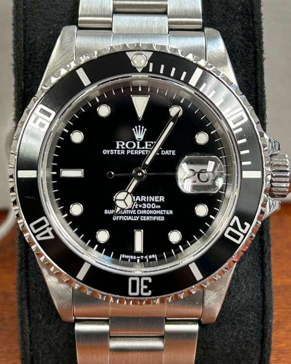 Rolex Submariner Date 40MM Black Dial Steel Bracelet (16610)