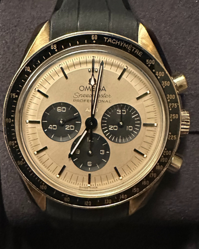 2023 Omega Speedmaster Professional Moonwatch 42MM Yellow Dial Rubber Strap (310.62.42.50.99.001)