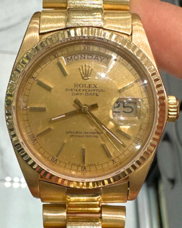 Rolex Day-Date 36MM President Bracelet Yellow Gold Champagne Dial (18238)