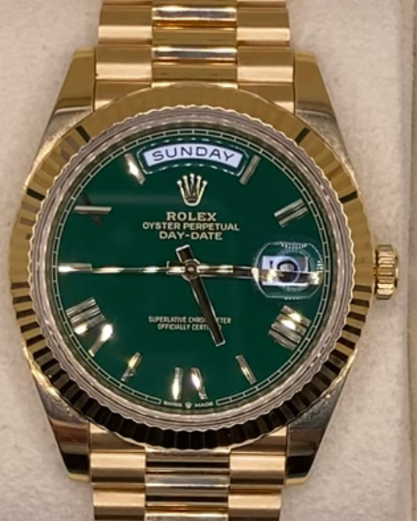 2022 Rolex Day-Date 40MM Green Dial Yellow Gold President Bracelet (228238)