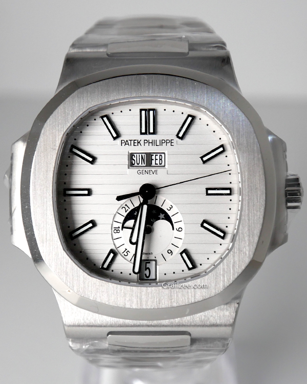 2015 Patek Phillipe Nautilus 40.5MM White Dial Steel Bracelet (5726/1A-010)