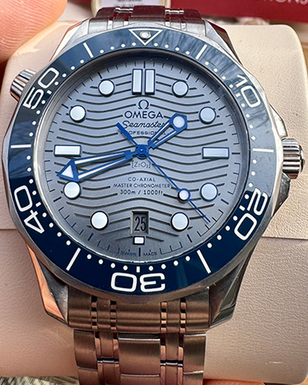 2024 Omega Seamaster Diver 300M 42MM Grey Dial Steel Bracelet (210.30.42.20.06.001)