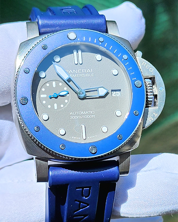 2019 Panerai Submersible Luminor Steel Grey Dial (PAM00959)