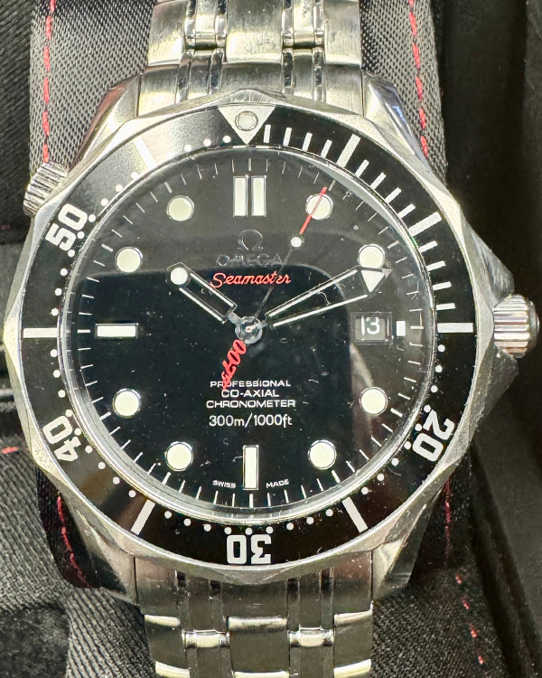 2009 Omega Seamaster 300 James Bond Limited Edition 41 MM Black Dial Steel Bracelet (212.30.41.20.01.001)