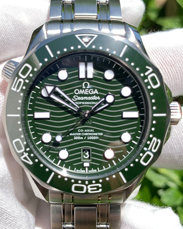 2022 Omega Seamaster Diver 300 42MM Green Dial Steel Bracelet (210.30.42.20.10.001)