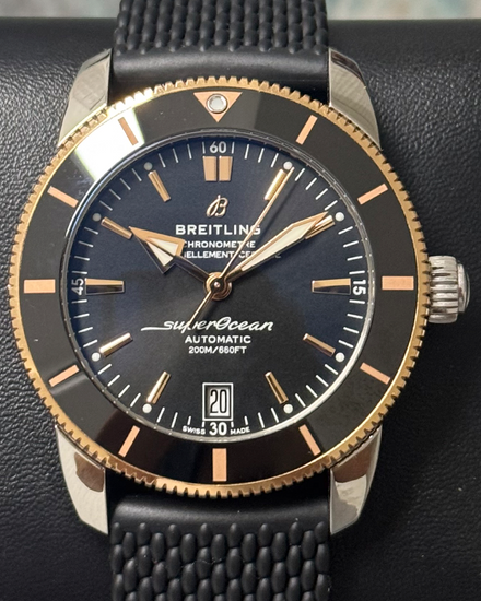 Breitling Superocean Heritage 42MM Black Dial Rubber Strap (UB2010)