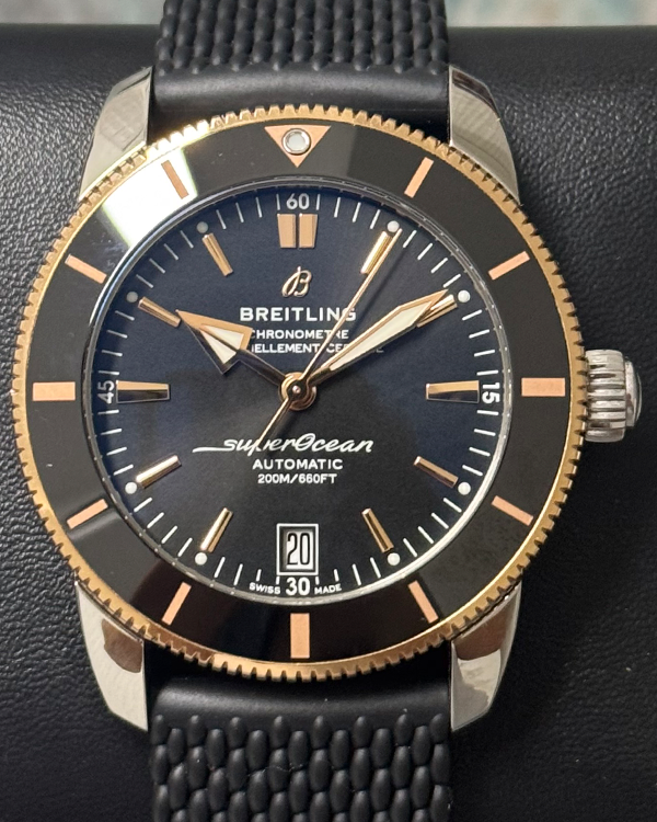 Breitling Superocean Heritage 42MM Black Dial Rubber Strap (UB2010)