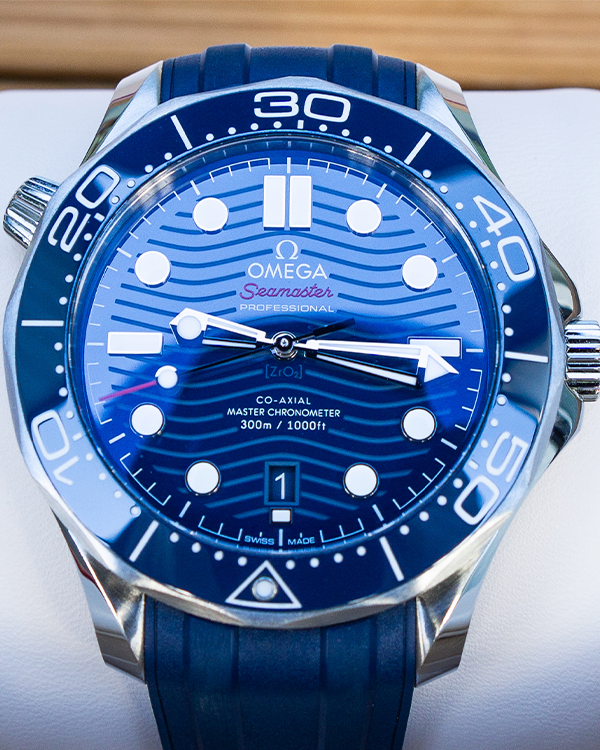 2021 Omega Seamaster Diver 300M 42MM Blue Dial Rubber Strap (210.32.42.20.03.001)