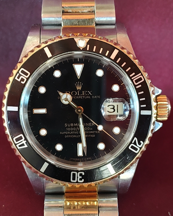 Rolex Submariner Date 40MM Black Dial Two-Tone Bracelet (16613)