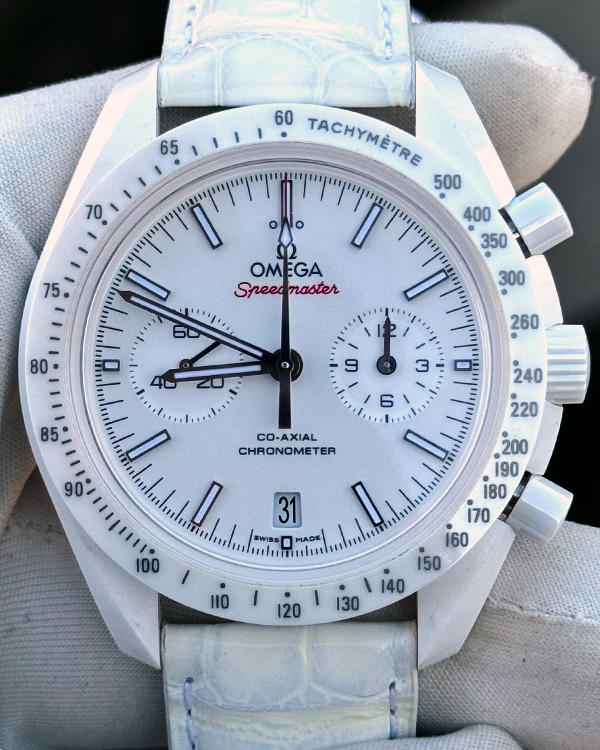 Omega Speedmaster "White Side of the Moon" 44.25MM White Dial Leather Strap (311.93.44.51.04.002)