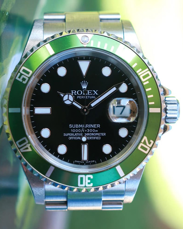 Rolex Submariner Date "Kermit" 40MM Black Dial Oyster Bracelet (16610LV)