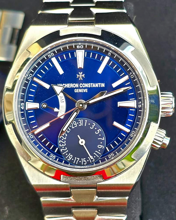 2021 Vacheron Constantin Overseas Dual Time GMT 41MM Blue Dial Steel Bracelet (7900V/110A-B334)