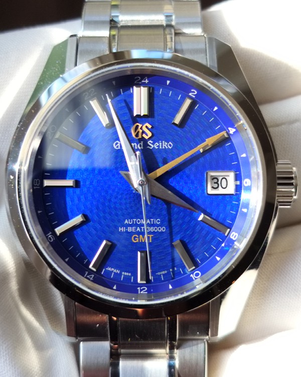 2023 Grand Seiko Heritage Collection Hi-Beat 36000 GMT 40MM Peacock Dial Steel Bracelet (SBGJ261G)