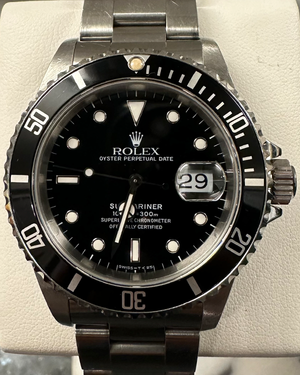 Rolex Submariner Date 40MM Black Dial Steel Bracelet (16610)