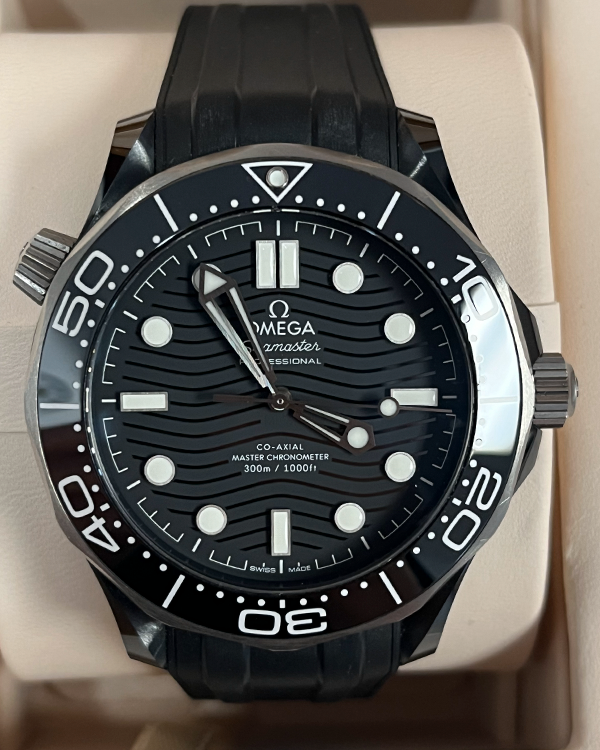 2023 Omega Seamaster Diver 300M 43.5MM Black Dial Rubber Strap (210.92.44.20.01.001)