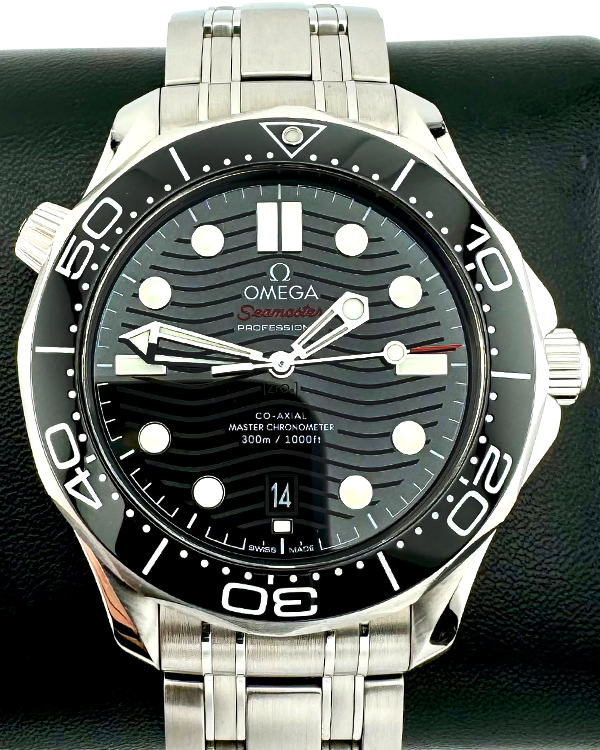 No Reserve - 2019 Omega Seamaster Diver 300M 42MM Black Dial Steel Bracelet (210.30.42.20.01.001)