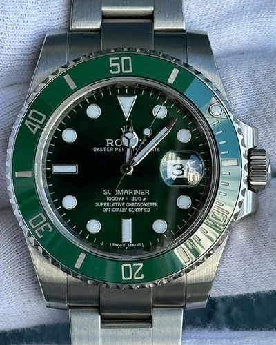 Rolex Submariner Date "Hulk" 40MM Green Dial Oyster Bracelet (116610LV)