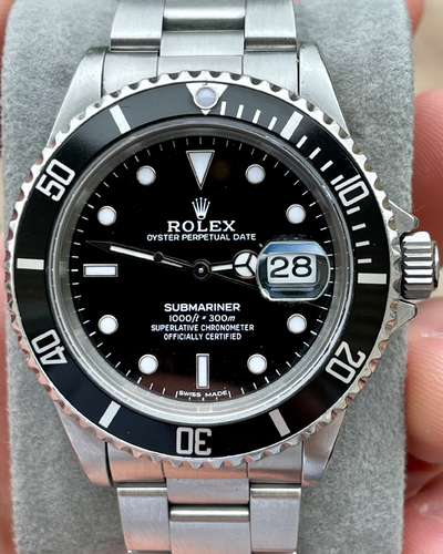 Rolex Submariner Date 40MM Black Dial Steel Bracelet (16610)