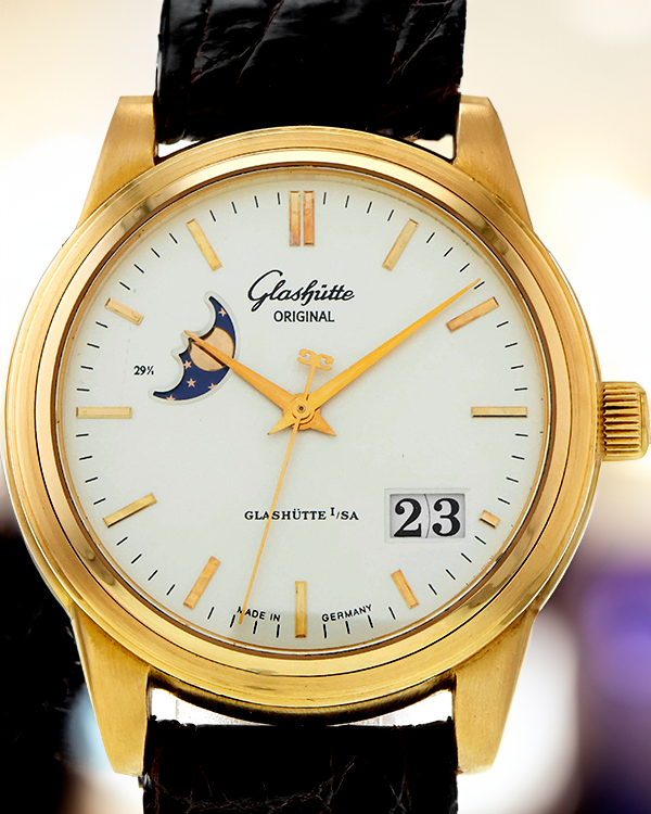 Glashütte Original Senator Panorama Date 39MM White Dial Leather Strap (39-41-03-11-04)