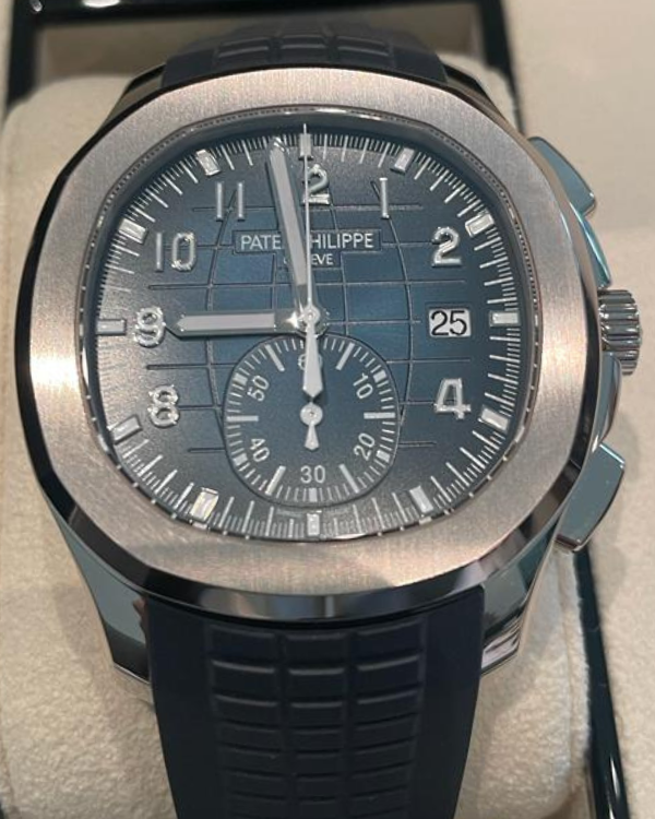 2022 Patek Philippe Aquanaut White Gold Blue Dial (5968G-001)