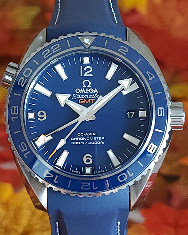 2019 Omega Seamaster Planet Ocean GMT 43.5MM Blue Dial Rubber Strap (232.92.44.22.03.001)