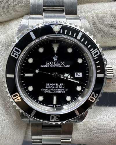 Rolex Sea-Dweller 4000 40MM Black Dial Oyster Bracelet (16600)