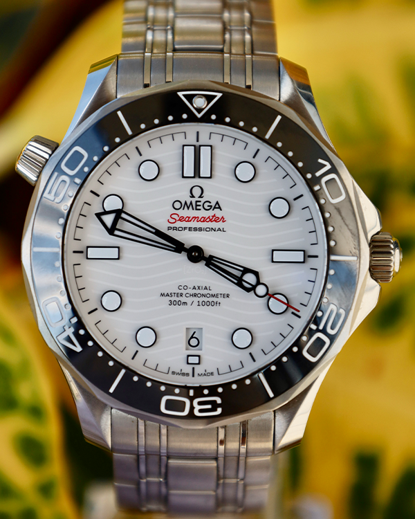 2022 Omega Seamaster Diver 300M 42MM Steel White Dial (210.30.42.20.04.001)