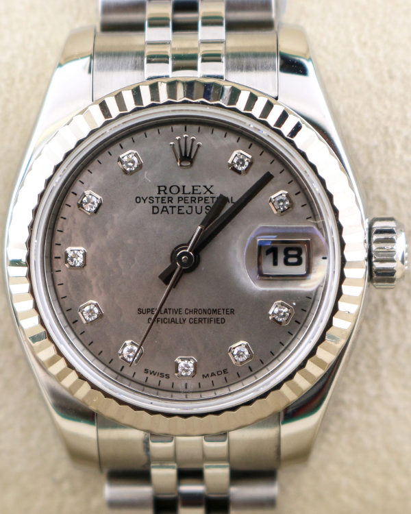 2006 (D Serial) Rolex Lady-Datejust 26MM Silver Mother of Pearl Dial Jubilee Bracelet (179174)