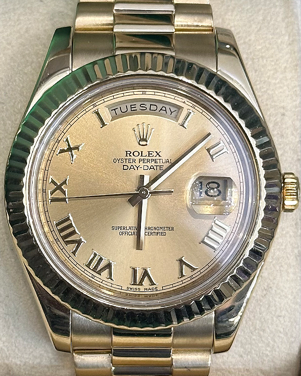 2013 Rolex Day-date II 41mm Champagne Dial Gold President Bracelet (218238)