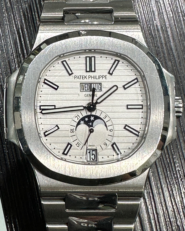 2015 Patek Phillipe Nautilus 40.5MM Steel White Dial (5726/1A-010)