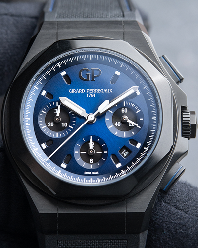 2022 Girard Perregaux Laureato Absolute Chronograph Titanium PVD Blue Black Watch 44 81060 (81060-21-491-FH6A)