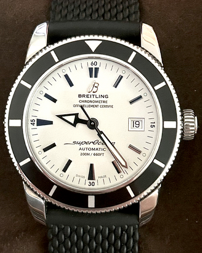 No Reserve - 2018 Breitling Superocean Heritage 42MM Silver Dial Rubber Strap (A1732124/G717)