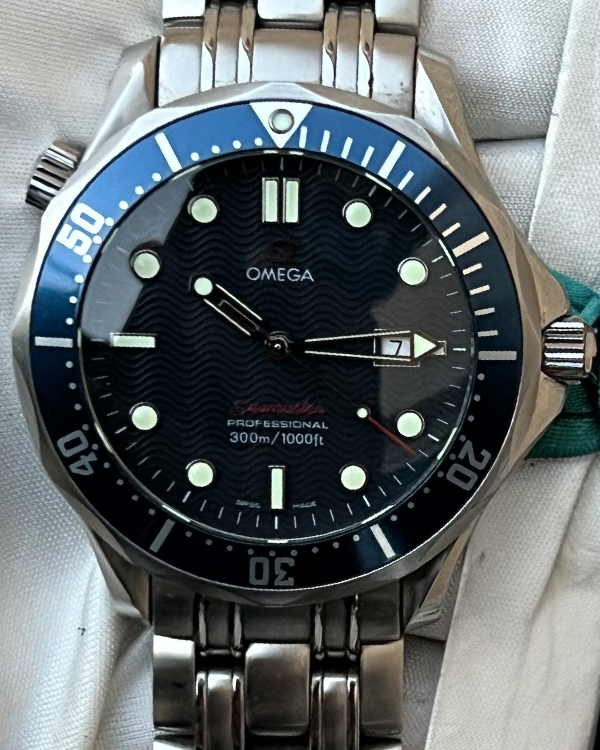 2009 Omega Seamaster Professional Diver 300M Quartz 41MM Steel Bracelet Blue Dial (2221.80.00)