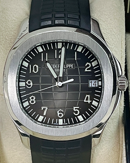 2017 Patek Philippe Aquanaut 40MM Black Dial Rubber Strap (5167A-001)