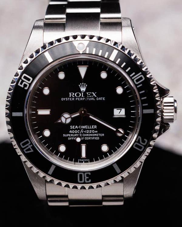 Rolex Sea-Dweller 4000 40MM Black Dial Steel Bracelet (16600)