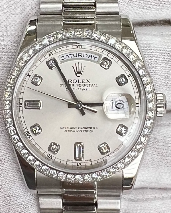 2001 Rolex Day-Date 36MM President Bracelet Platinum Factory Diamonds Silver Dial (118346)