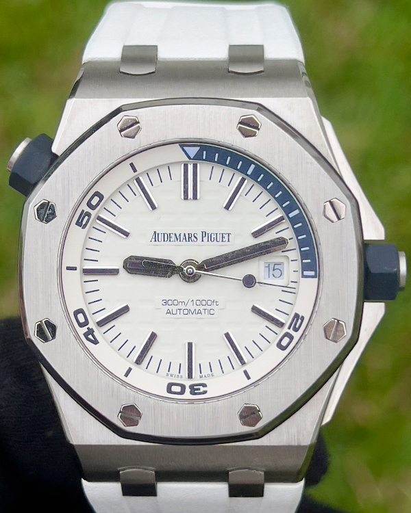 Audemars Piguet Royal Oak Offshore Diver 42MM White Dial Rubber Strap (15710ST.OO.A010CA.01)