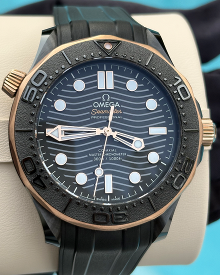 2023 Omega Seamaster Diver 300M 43.5MM Black Dial Rubber Strap (210.62.44.20.01.001)