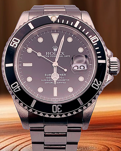 Rolex Submariner Date 40MM Black Dial Oyster Bracelet (16610)