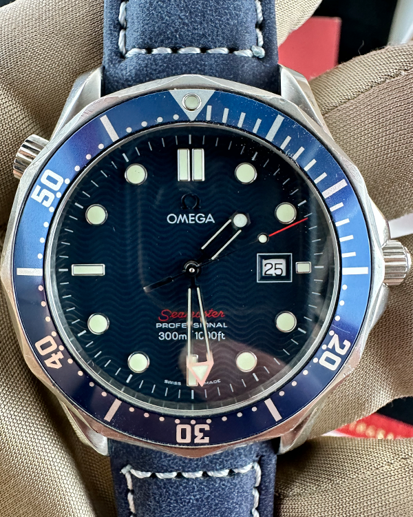 No Reserve - 2011 Omega Seamaster 300M 41MM Quartz Blue Dial Leather Strap (2221.80.00)