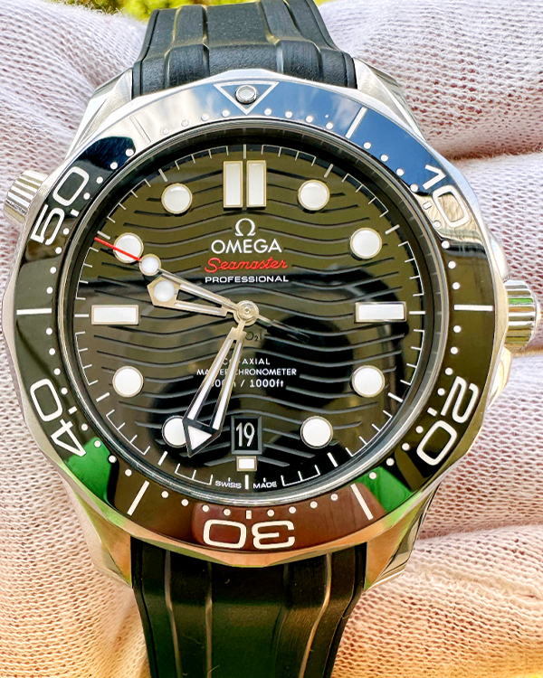 Omega Seamaster Diver 300M Steel Black Dial (210.32.42.20.01.001)