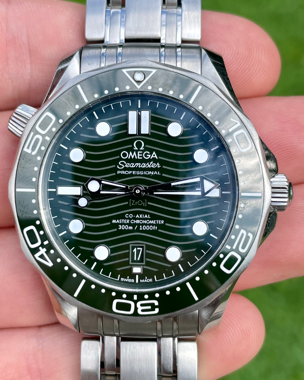 2023 Omega Seamaster Professional Diver 300M 42MM Steel Green Dial (210.30.42.20.10.001)